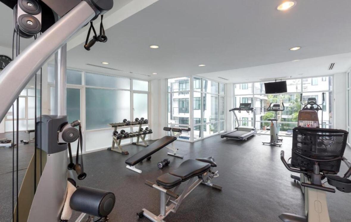 Modern 2-Bedroom Condo In Kamala Near The Beach Exterior foto