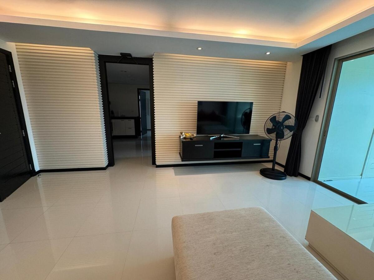 Modern 2-Bedroom Condo In Kamala Near The Beach Exterior foto